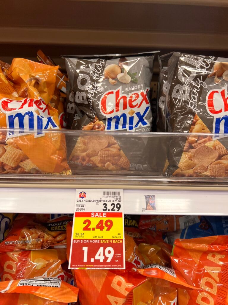 chex mix kroger shelf image