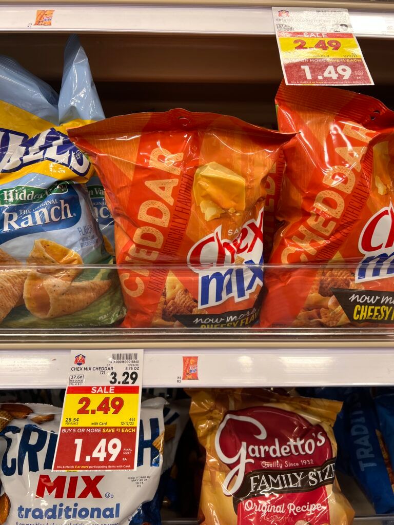 chex mix kroger shelf image