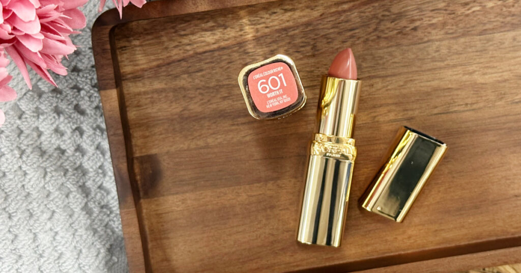 L'Oreal Paris Colour Riche Worth It shade kroger