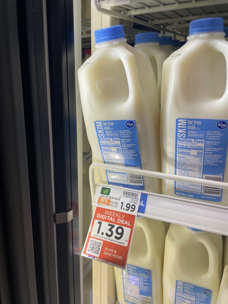 kroger half gallon milk shelf image (1)