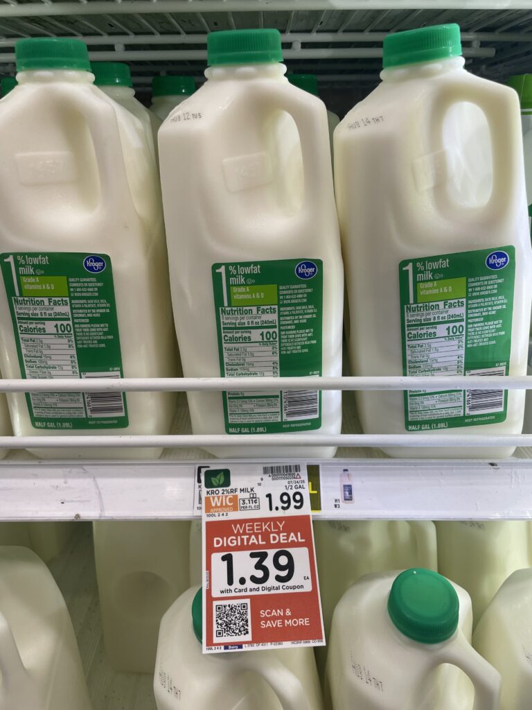 kroger half gallon milk shelf image (1)