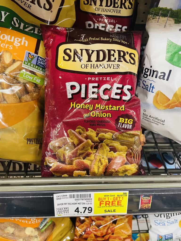 snyder's of hanover kroger shelf image (1)