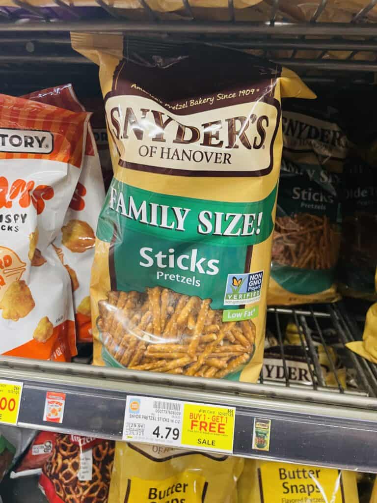 snyder's of hanover kroger shelf image (1)