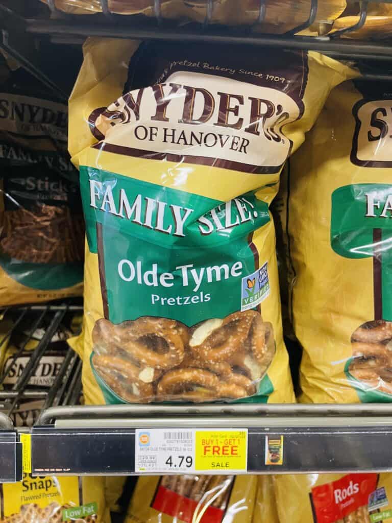 snyder's of hanover kroger shelf image (1)