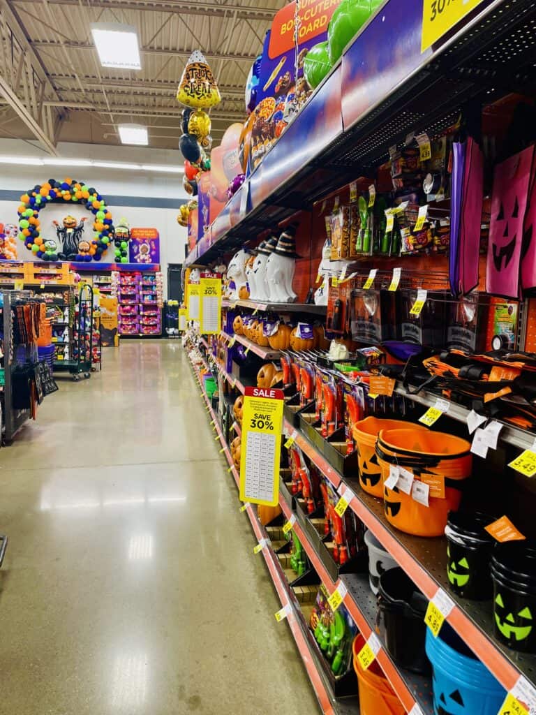 Pumpkin Masters Carving Kroger Shelf Image