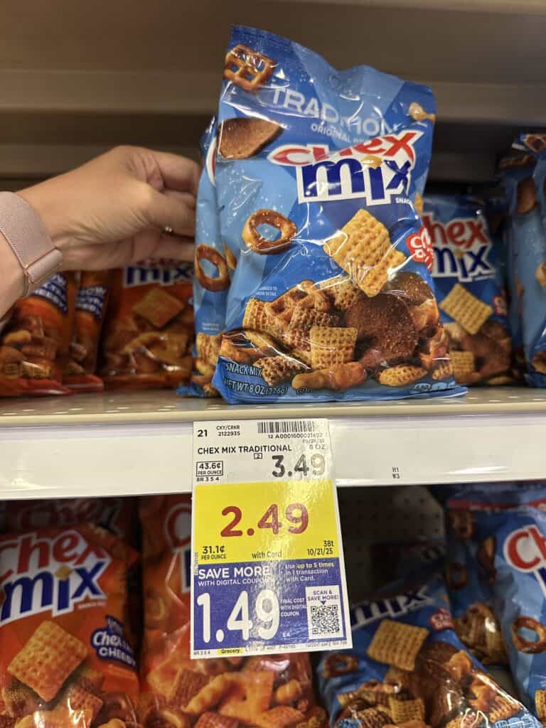 chex mix, gardettos and bugles kroger shelf image (1)