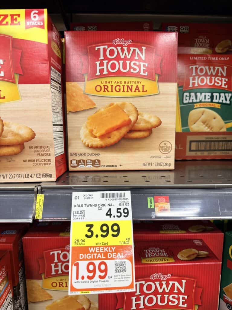 townhouse and club crackers kroger shelf image (1)