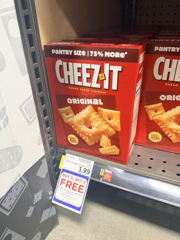 cheezit, club and town housr kroger shelf image (1)