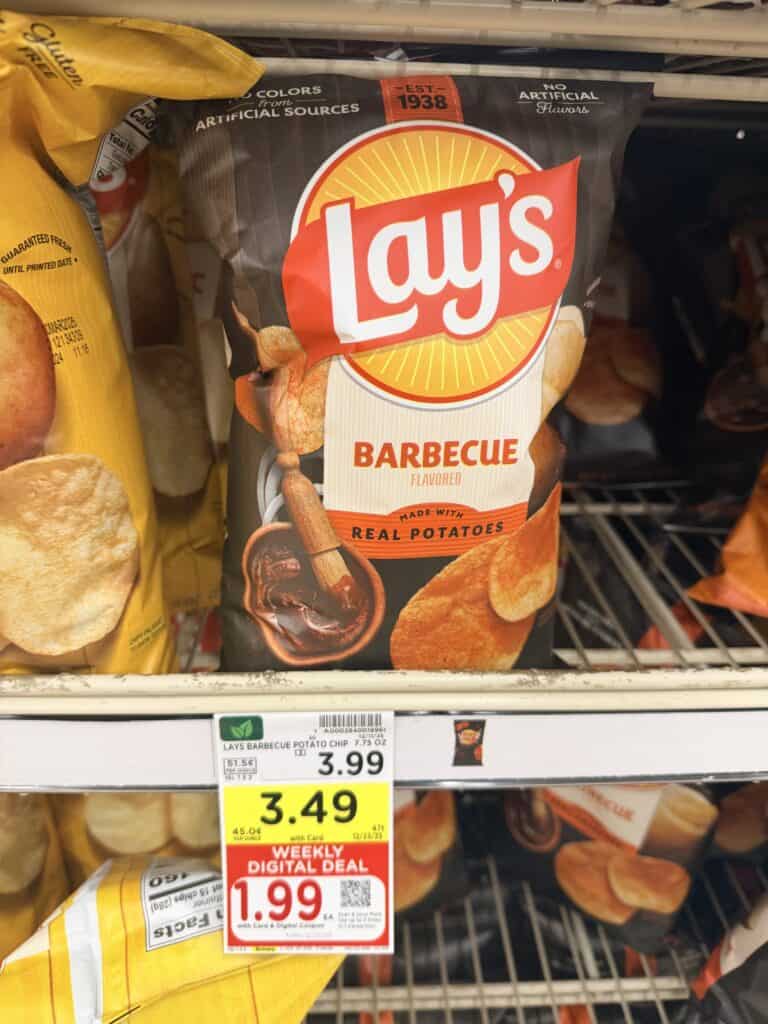 lays and rold gold kroger shelf image (1)