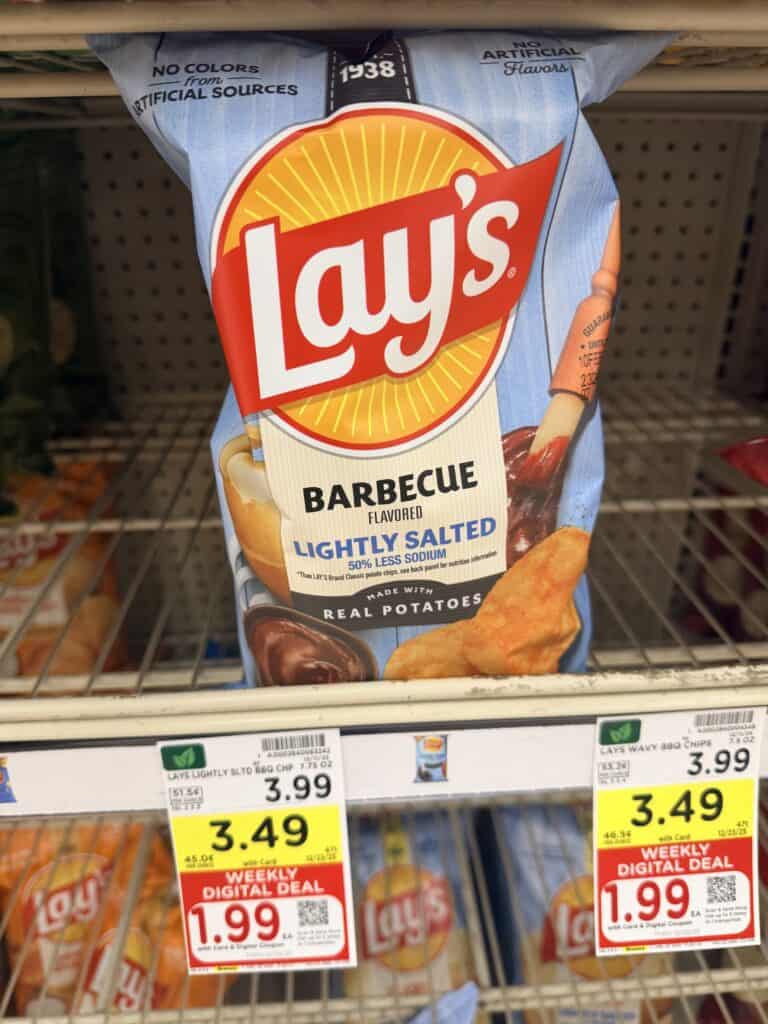 lays and rold gold kroger shelf image (1)