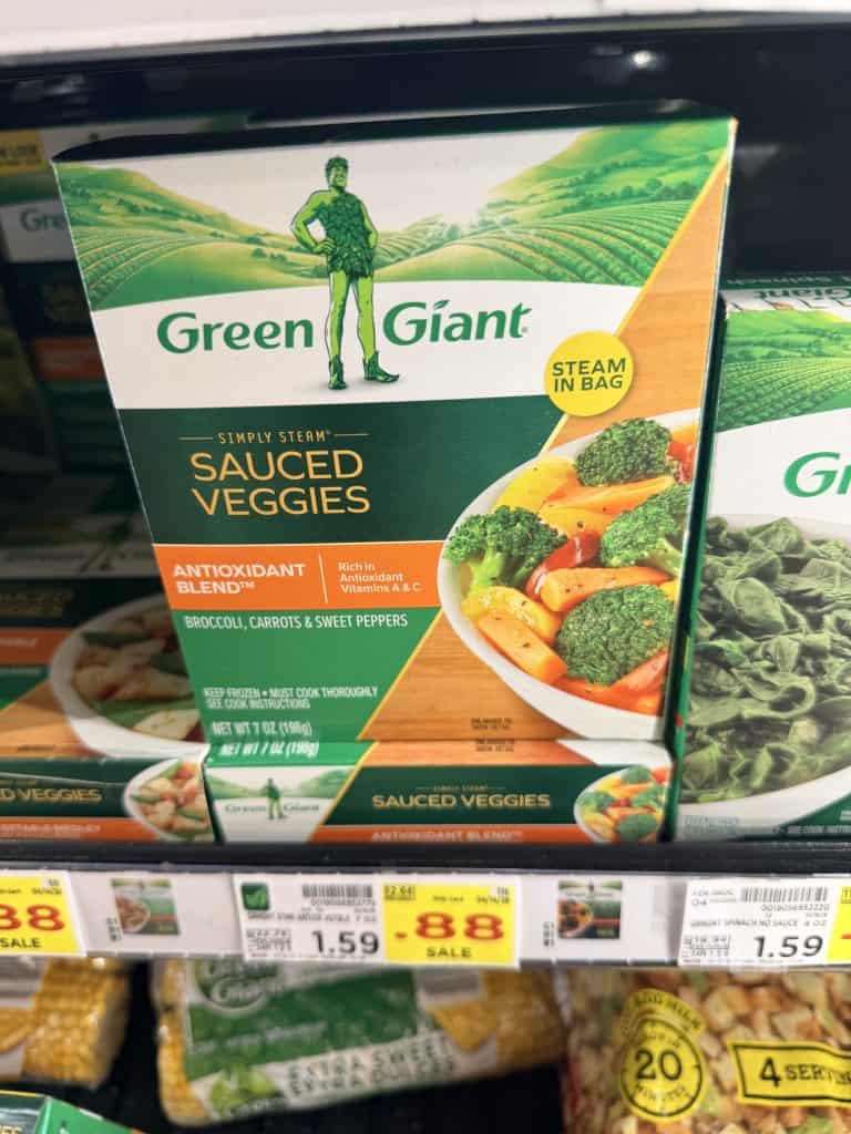 Green Giant and Kroger Frozen Vegetables shelf image