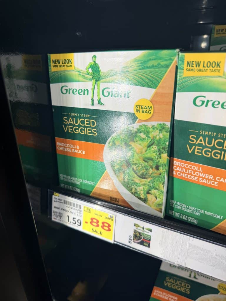 Green Giant and Kroger Frozen Vegetables shelf image