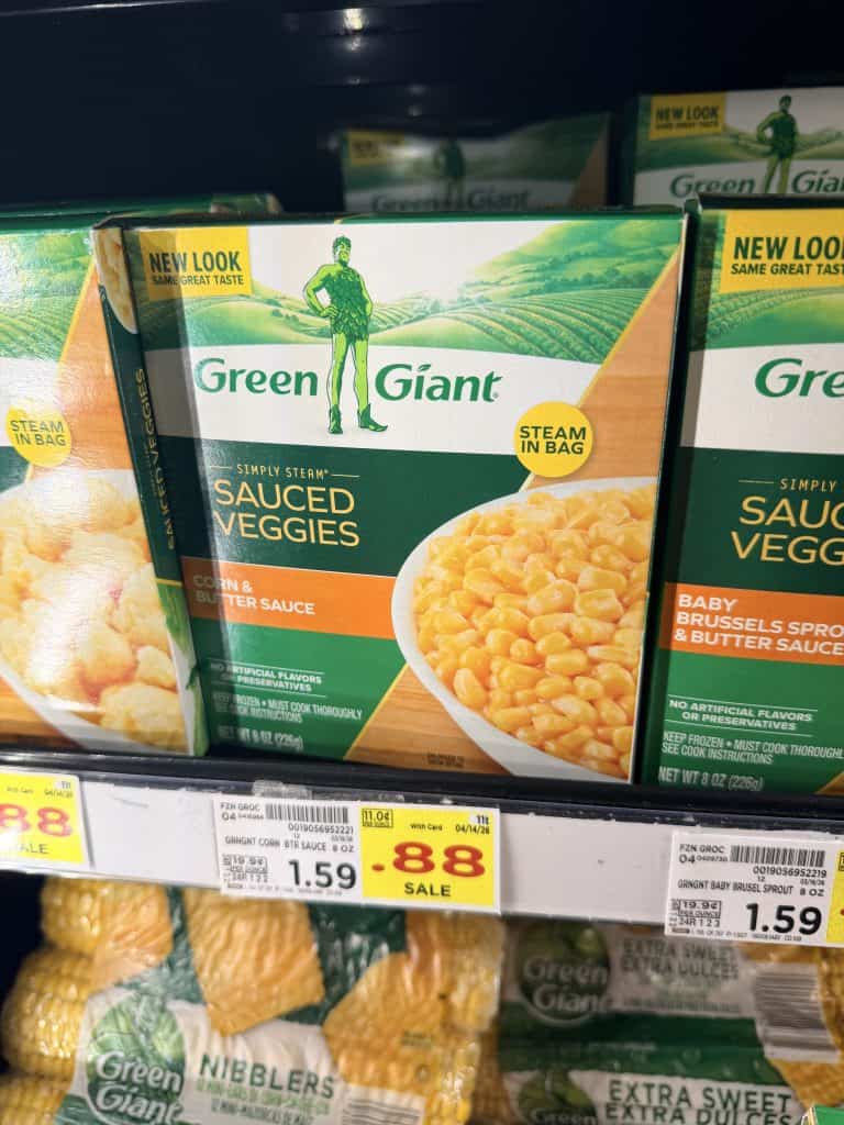 Green Giant and Kroger Frozen Vegetables shelf image