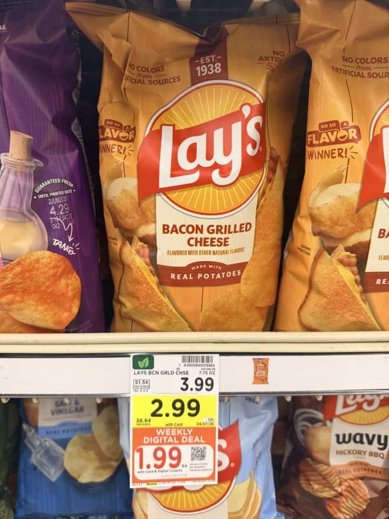 Lay's Potato Chips Kroger shelf image