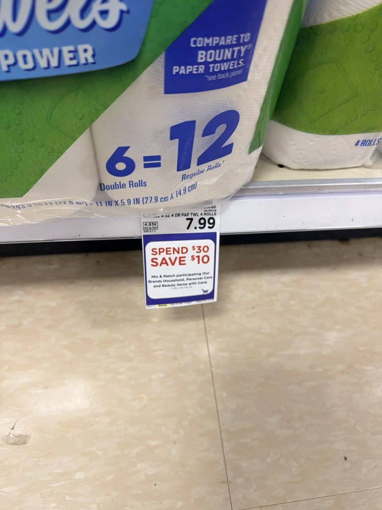 Kroger Paper Towels, Tissues and wipes shelf images