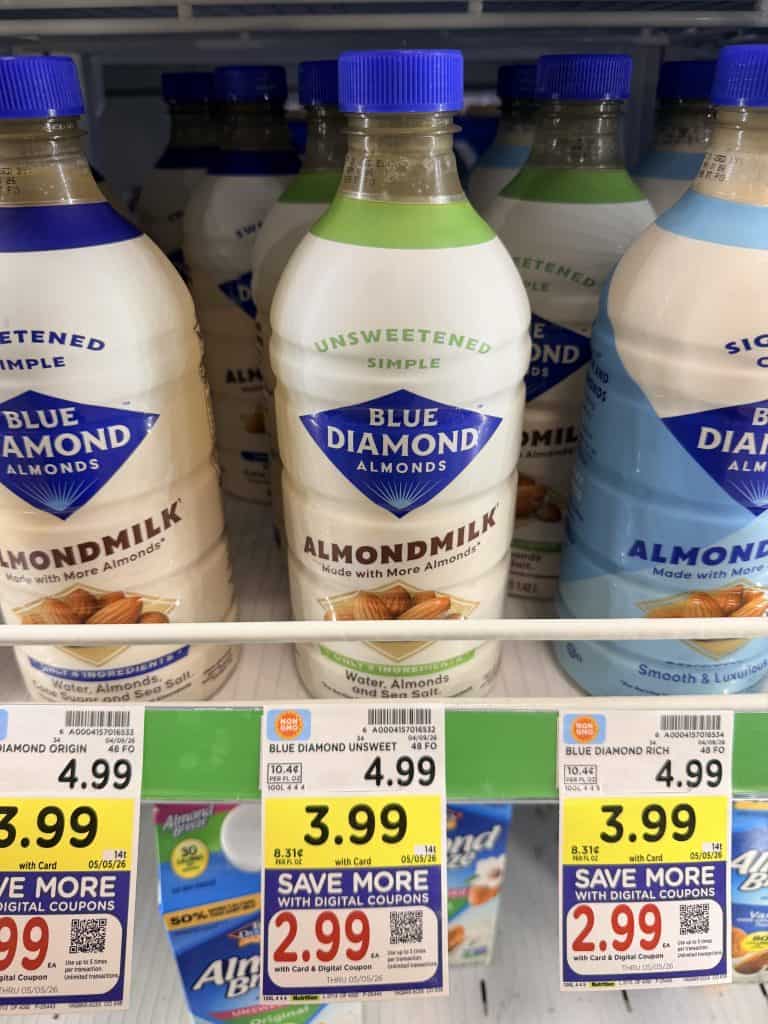 blue diamond almond milk kroger shelf image (2)