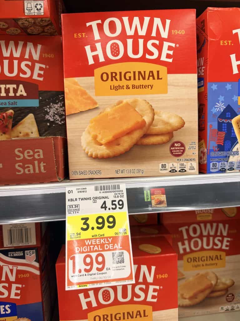 Townhouse and Club Crackers Kroger Shelf Image