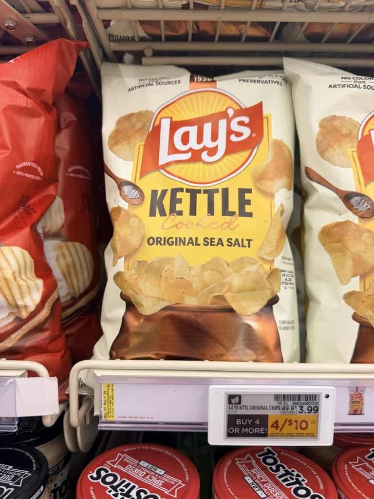 lay's kettle cooked chips Kroger shelf image
