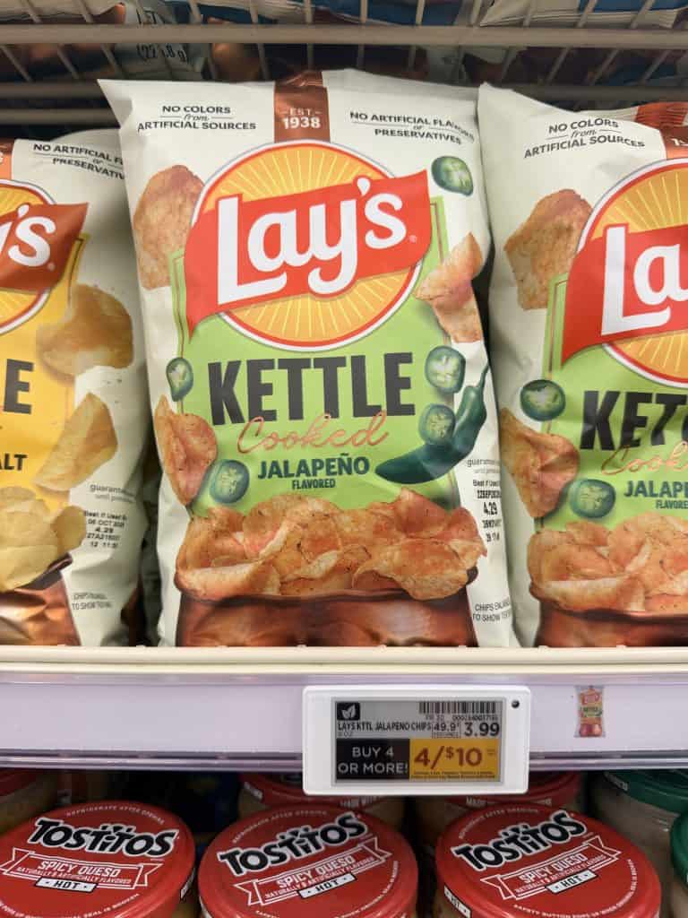 lay's kettle cooked chips Kroger shelf image
