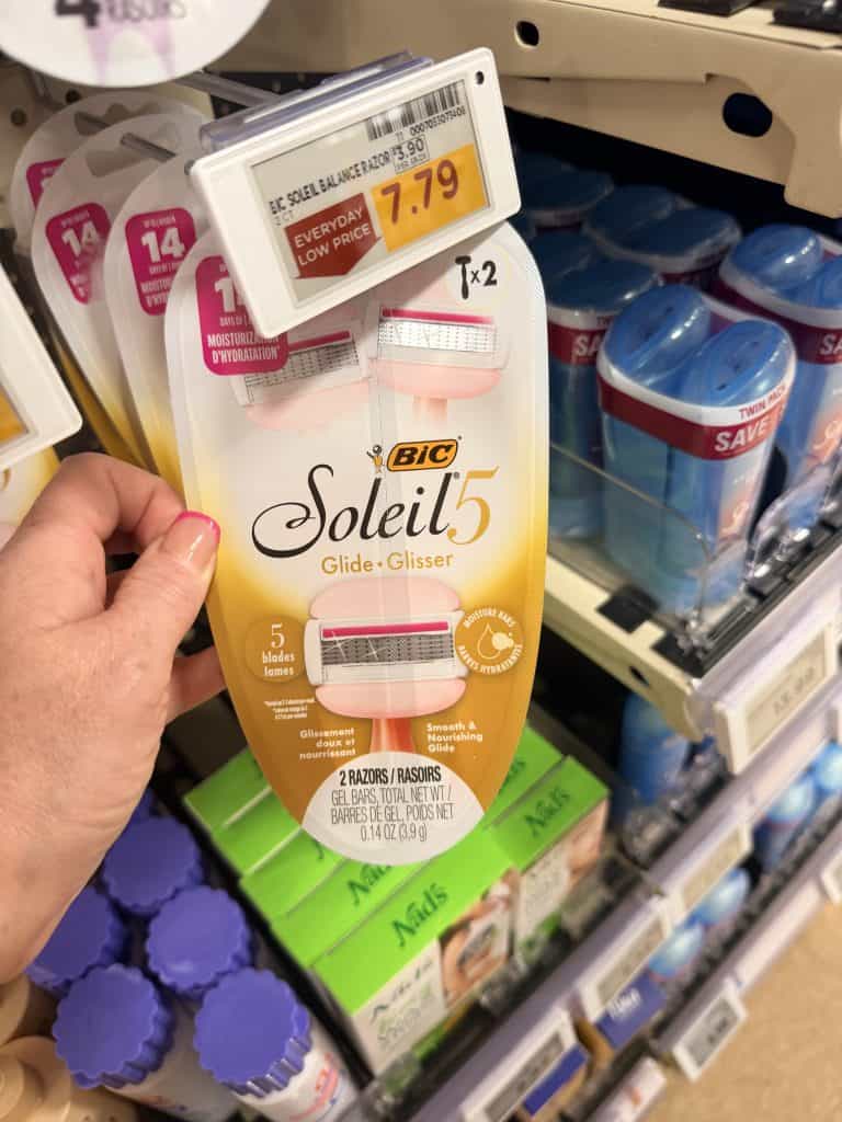 BIC disposable razors kroger shelf image