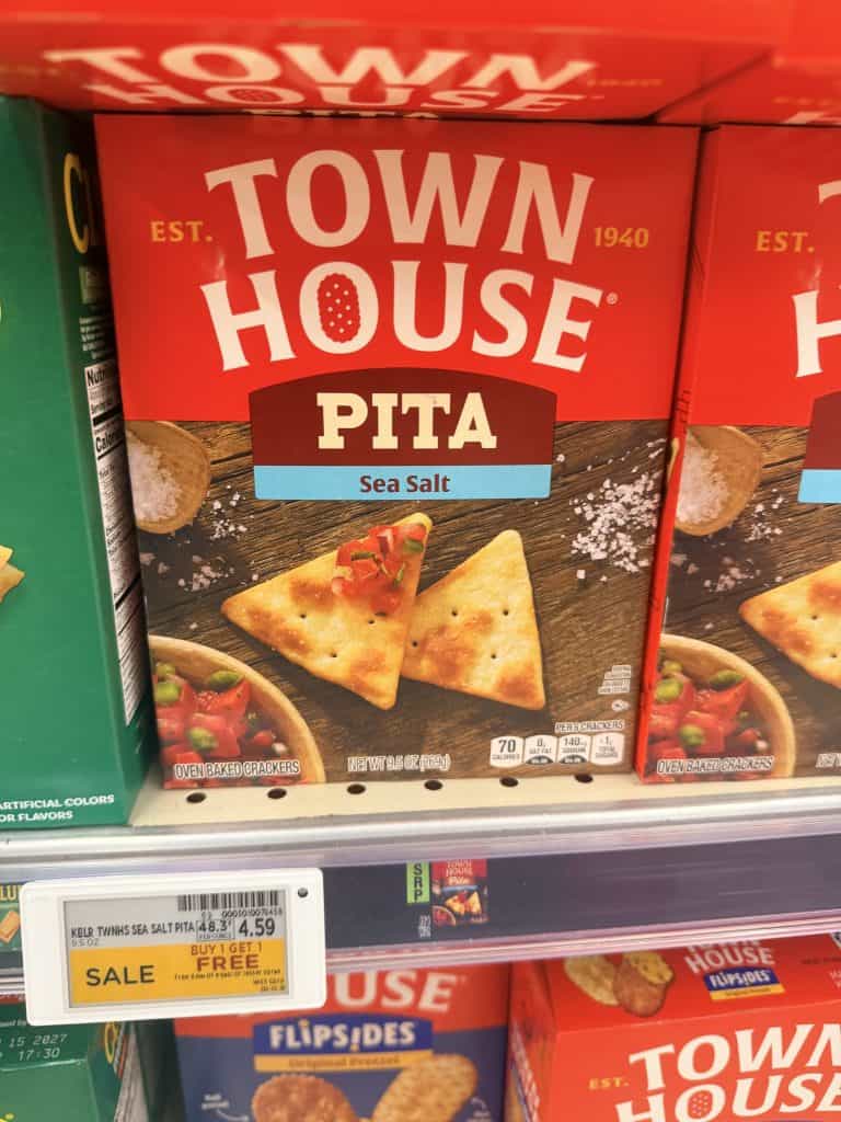 town house crackers kroger shelf image (1)