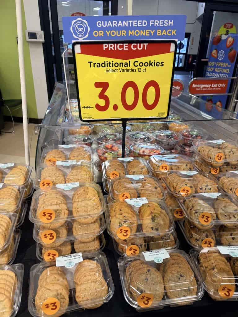 bakery fresh cookies kroger shelf image