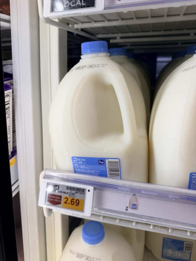 kroger milk shelf image (4)