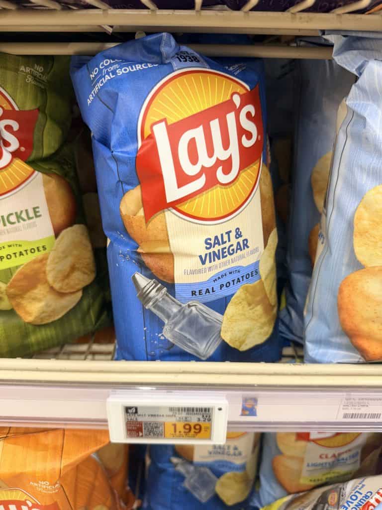 lays kroger shelf image (4)