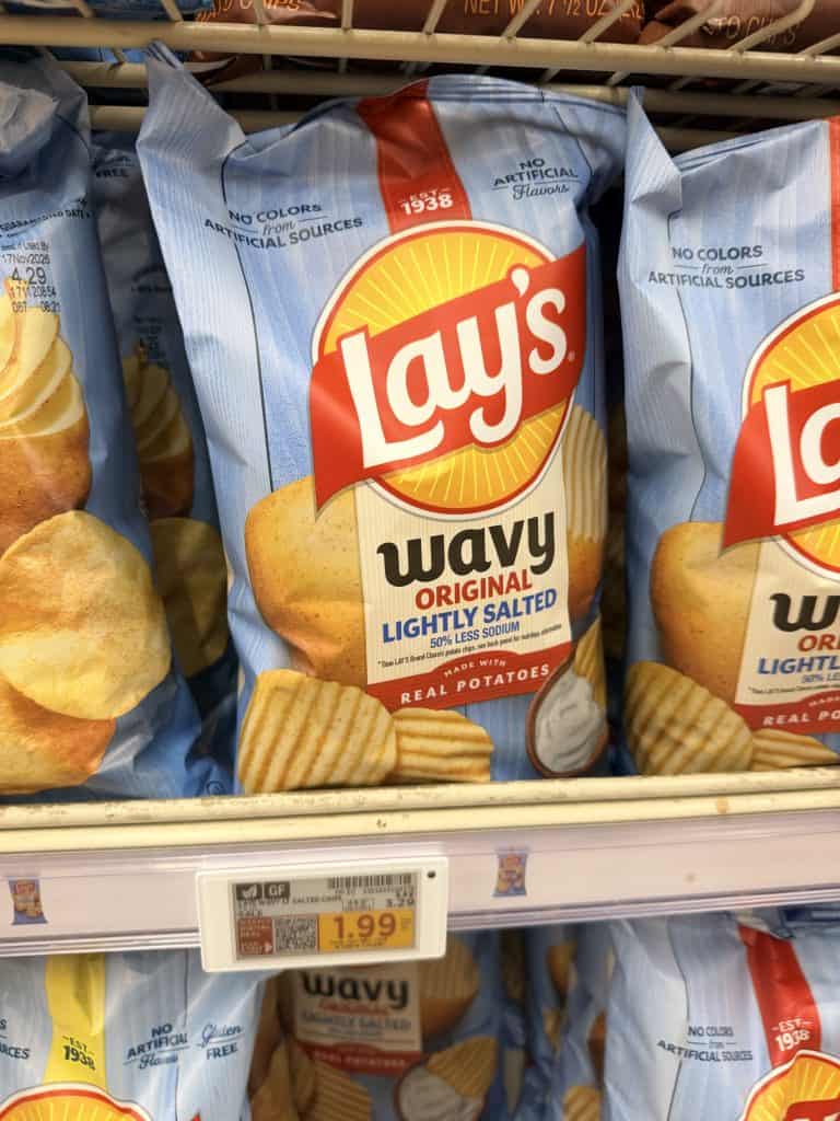 lays kroger shelf image (4)