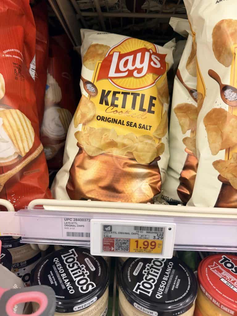 lays kroger shelf image (4)
