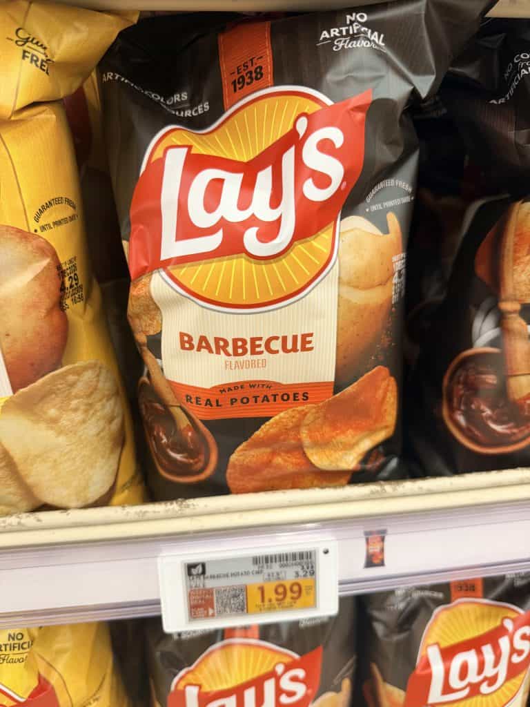 lays kroger shelf image (4)
